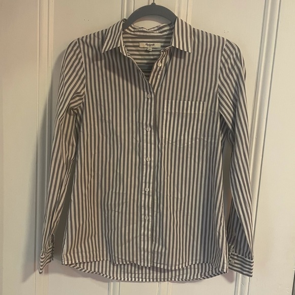 Madewell Blue & White Vertical Stripe & Pinstripes Button-Down Collared Shirt - Picture 3 of 7